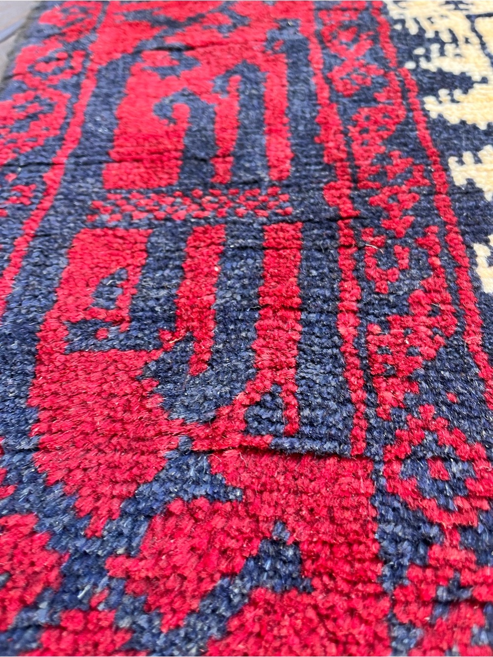 Turkish Vintage Rug - Picture 5 of 9